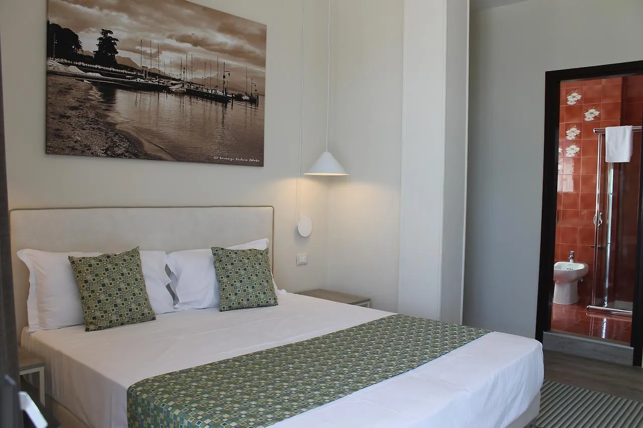 Couette-café Lake Garda Beach Hostel Padenghe sul Garda