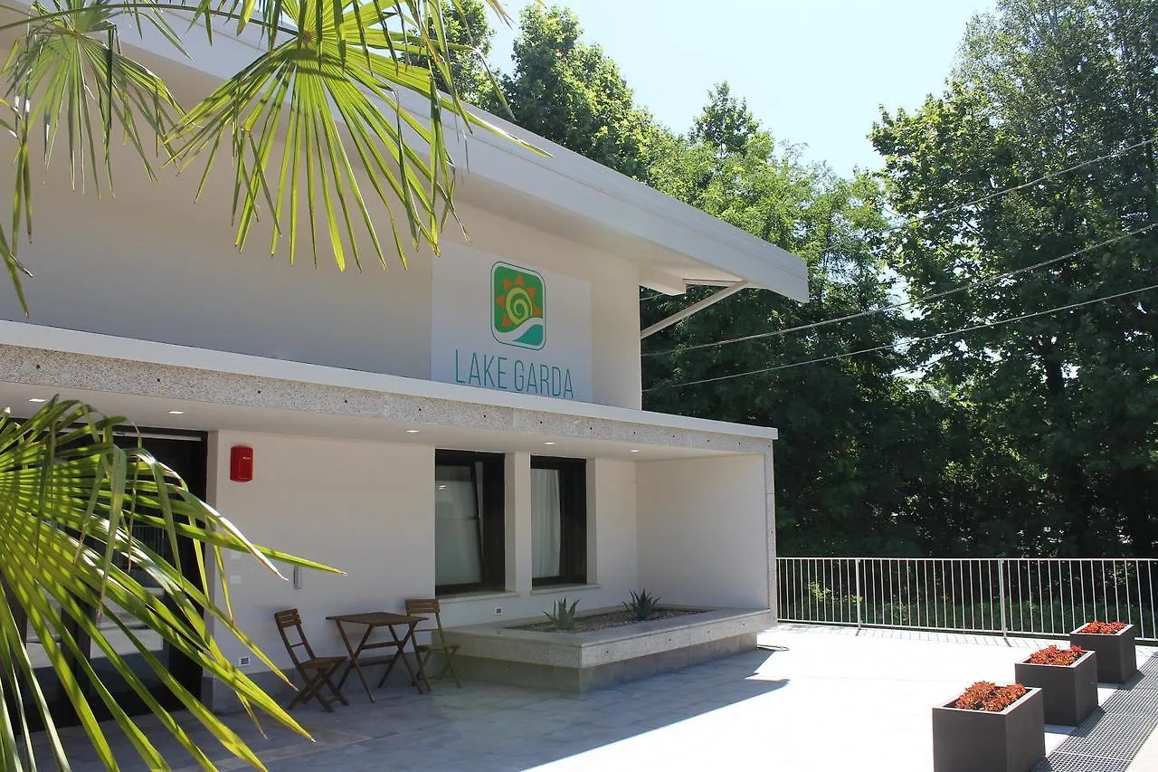 Lake Garda Beach Hostel Padenghe sul Garda